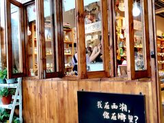 -猫的天空之城概念书店(杭州南宋御街店)