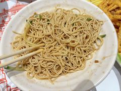 -肥肥虾庄·金牌油焖大虾(汉街SKP店)