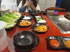 -肉甲韩国木炭烤肉(新壹街1店)