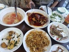 -芦茨金富饭庄·25年老字号·专做稻草鸡