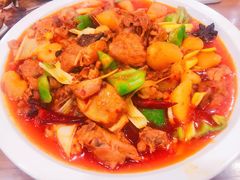 新疆大盘鸡中份-清真·玛丽亚新疆菜主题餐厅(浙江中路店)