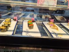 面包甜点陈列柜-卡宿自助餐厅(高新万达店)