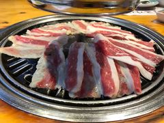 -唯成•韩国炭火烤肉 유성고기