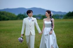 点击看大图 -至臻微拉婚纱摄影