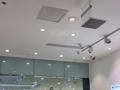 -Apple授权专营店(宝山万达店)