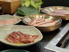 -臻牛烤肉