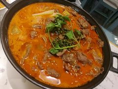 自制不老牛肉汤锅-付掌柜在成都·热炒砂锅集(金禾店)