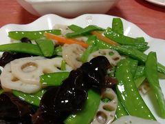 -鹏城人家海鲜酒家·23年老字号(较场尾店)