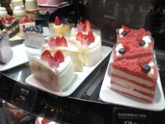 -巴黎贝甜·生日蛋糕(环球中心店)