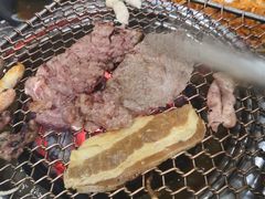 -啊美丽炭火烤肉(滑翔一店)