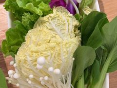 -三人行骨头王火锅(长寿店)