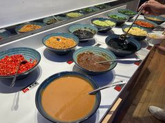 餐具摆设-八合里潮汕鲜牛肉火锅(吉大店)