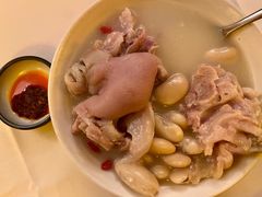 老妈蹄花-龙门阵茶屋川菜馆(武康路店)
