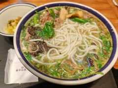 -云阿蛮云南生烫牛肉米线(奉贤路店)