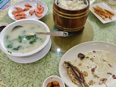 -鹏城人家海鲜酒家·23年老字号(较场尾店)