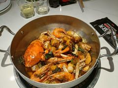 -七欣天香辣蟹火锅(闵行浦江欢乐颂店)