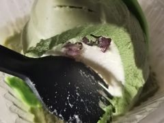 -红宝石·鲜奶小方·海派西点房(金杨店)