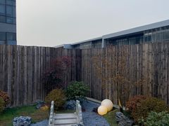 -华致酒行(沈砖公路店)