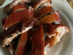 -黄记四更烤乳猪店