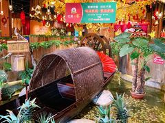 -老滇山寨•云南特色菜•地方菜•民族风情歌舞表演(金碧店)