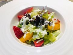 鲜果沙拉佐百香果酸奶-CHASE Modern Cuisine(崇宁路店)