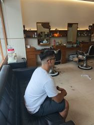 -MARTIN'S BARBER SHOP男士理发馆
