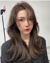 -BULB STUDIO 巴柏明星发型工作室