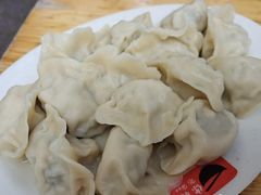 猪肉白菜水饺-嘎嘎香东北烧烤