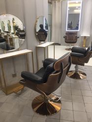 点击看大图 -八佰伴8008星级形象店