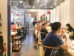 -尚尚仙·酸汤猪手·猪肚鸡火锅(华联万柳购物中心店)