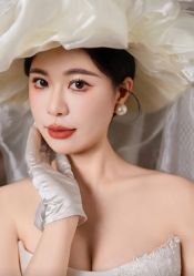 点击看大图 -挪娅婚纱摄影皇家会所