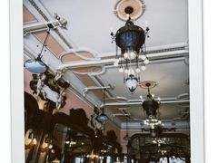 -Majestic Café