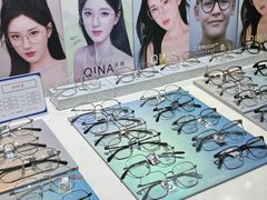 -诺柯视眼镜-蔡司依视路官方工厂店(淞南一店)