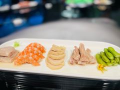 -HOMES上海本帮菜(襄阳公园店)