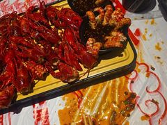 -肥肥虾庄·金牌油焖大虾(汉街SKP店)
