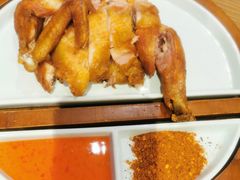 -麦麦山云南菜(复地活力城店)