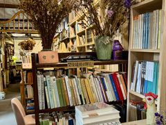 -斯多格书乡(北京大学畅春园店)