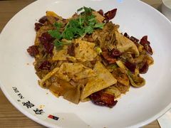 -拿渡·水煮鱼麻辣香锅(王府井奥莱·香江小镇店)