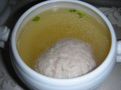 东兴一品狮子头-东兴楼饭庄(六里桥店)