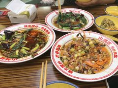 -山城欢现炒食堂(上海城店)