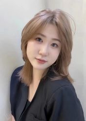 -十六番发型师事务所
