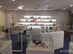 -优视力蔡司眼镜验配中心(越秀城市广场奥莱店)
