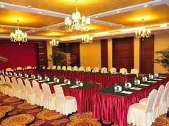 -山明水秀大饭店