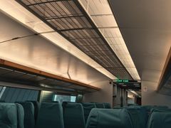 -龙阳路磁悬浮列车总站-停车场