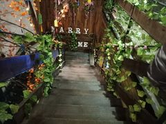 -蜜桃餐厅·伴山(湖滨商业街店)