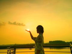 -南京眼步行桥