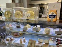 面包甜点陈列柜-HAVE A ROOM·有间质果(总店)