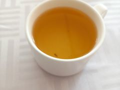 -上海虹桥君丽假日酒店(娄山关路地铁站店)