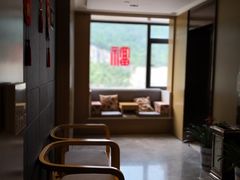 -铂逸梦秦酒店(横店梦幻谷店)