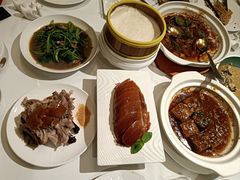 -贝勒爷·酥不腻烤鸭